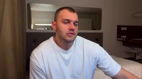 My shows 2100500 UTC3 online show from September 16, 6:53 pm