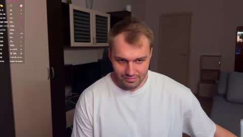Snapshot of tasty_justin chatting on June 12, 8:41 pm My shows 2100500 UTC3 online show from June 12, 8:41 pm