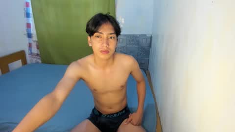 Snapshot of tastylicious_kim chatting on February 4, 2:06 am Ask me online show from February 4, 2:06 am