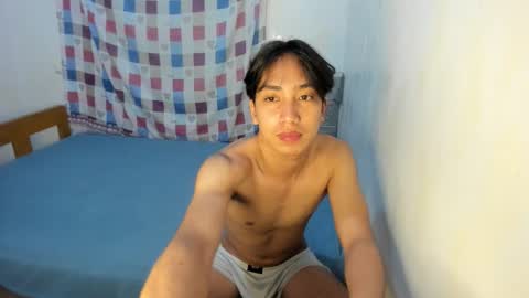 Snapshot of tastylicious_kim chatting on February 7, 5:49 pm Ask me online show from February 7, 5:49 pm