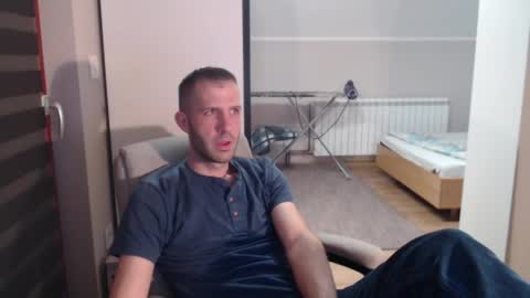 Snapshot of tatamata91 chatting on June 5, 8:47 pm tatamata91 online show from June 5, 8:47 pm