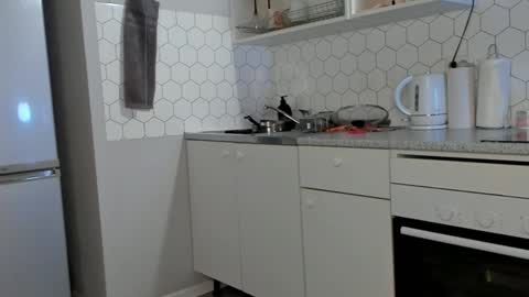 Snapshot of tate_angel chatting on December 15, 7:31 pm Tate online show from December 15, 7:31 pm