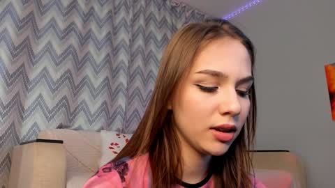 Snapshot of tate_angel chatting on February 5, 6:15 pm Tate online show from February 5, 6:15 pm