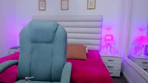 tatiana_arboleda online show from September 23, 10:51 am