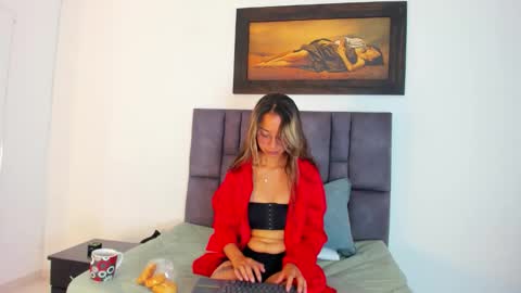 Snapshot of tatiana_valencia chatting on May 30, 2:25 pm Tati online show from May 30, 2:25 pm