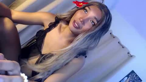 ANDREA online show from April 12, 12:32 pm