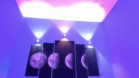 Tati online show from February 7, 9:47 am