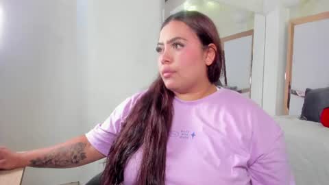 Snapshot of tatikanyx chatting on June 12, 5:56 pm tatikanyx online show from June 12, 5:56 pm
