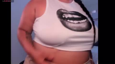 Snapshot of tatikanyx chatting on June 18, 2:34 am tatikanyx online show from June 18, 2:34 am