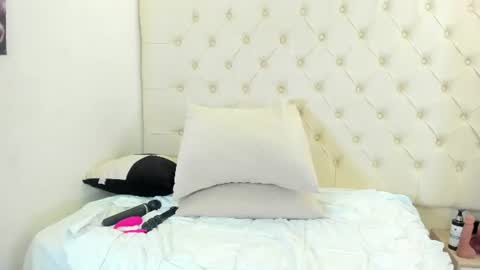 Snapshot of tatikanyx chatting on July 19, 10:02 pm tatikanyx online show from July 19, 10:02 pm