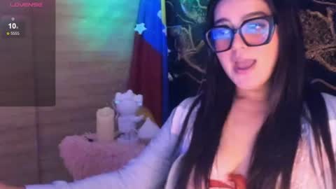 Tatiss online show from July 6, 2:52 am