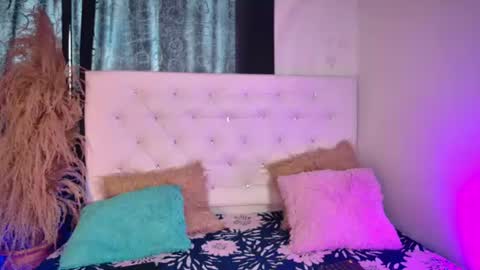 tatix online show from July 4, 6:36 pm
