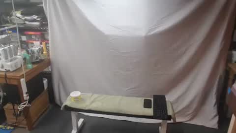 Snapshot of tatsdude chatting on December 19, 4:14 pm inkbator online show from December 19, 4:14 pm