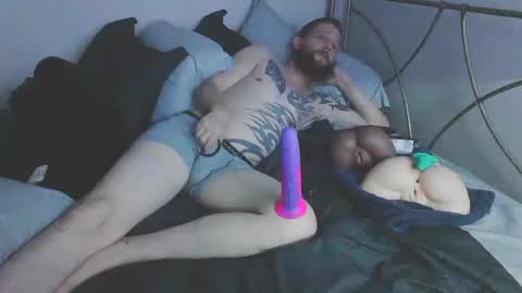 Snapshot of tatted9inches chatting on February 24, 2:30 am tatted9inches online show from February 24, 2:30 am