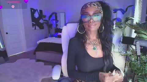 Tatted Queen online show from June 12, 7:46 pm