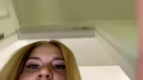 Tattedlilmama online show from July 8, 3:27 pm