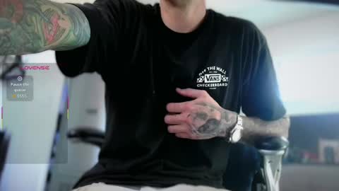 Snapshot of tattednblonde chatting on June 14, 6:43 pm tattednblonde online show from June 14, 6:43 pm