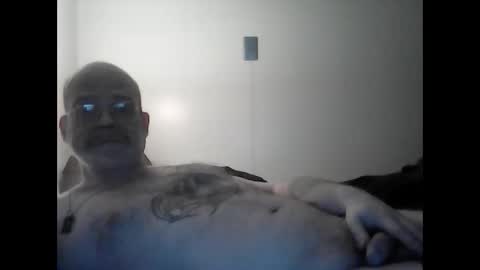 Snapshot of tattedpanther chatting on February 23, 2:20 am tattedpanther online show from February 23, 2:20 am