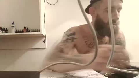 Snapshot of tattoo3333 chatting on October 4, 9:29 am tattoo3333 online show from October 4, 9:29 am