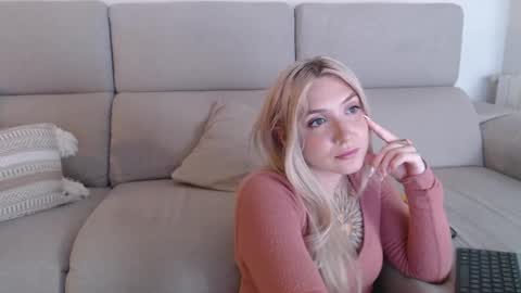 tattoobbgirl online show from September 18, 6:54 pm