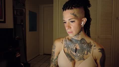 Snapshot of tattooed_natalia chatting on February 22, 9:30 am Natalia 3 online show from February 22, 9:30 am