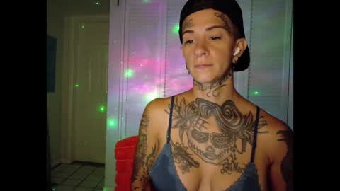 Snapshot of tattooed_natalia chatting on June 9, 10:49 am Natalia 3 online show from June 9, 10:49 am