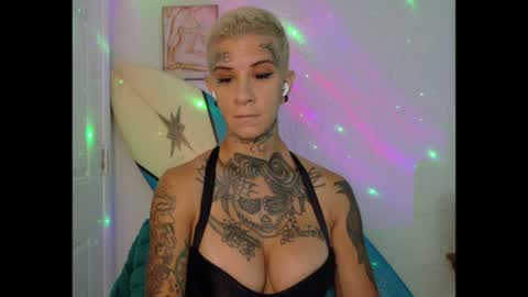 Snapshot of tattooed_natalia chatting on July 12, 3:14 pm Natalia 3 online show from July 12, 3:14 pm