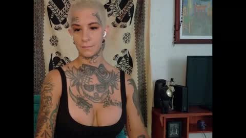 Snapshot of tattooed_natalia chatting on July 19, 2:32 pm Natalia 3 online show from July 19, 2:32 pm