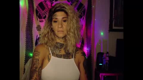 Snapshot of tattooed_natalia chatting on July 21, 9:55 am Natalia 3 online show from July 21, 9:55 am