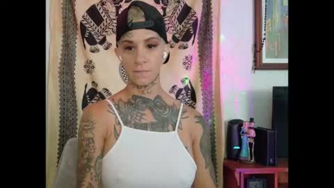 Snapshot of tattooed_natalia chatting on July 28, 1:32 pm Natalia 3 online show from July 28, 1:32 pm