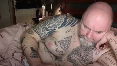 Tattooeddilf 01 online show from December 26, 1:51 am