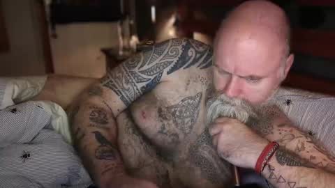 Tattooeddilf 01 online show from November 7, 11:05 pm