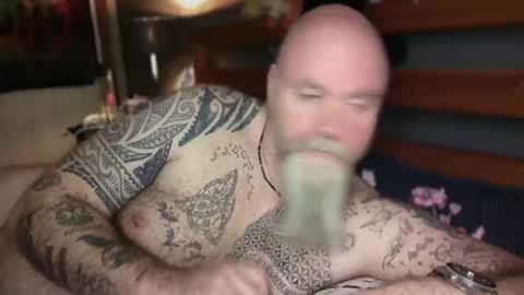 Snapshot of tattooeddilf01 chatting on February 6, 10:02 pm Tattooeddilf 01 online show from February 6, 10:02 pm