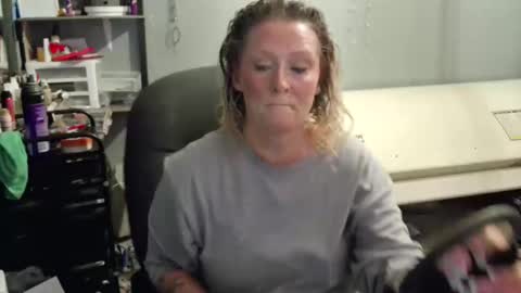 Snapshot of tattooeddirtyteacher chatting on February 10, 11:15 am Lisa Lovely online show from February 10, 11:15 am