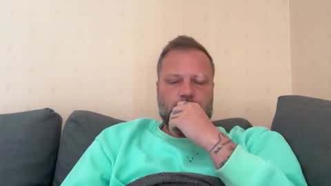 tattoomanforgirls online show from March 31, 10:26 am