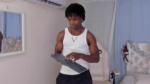 tau_montes online show from November 19, 4:34 am