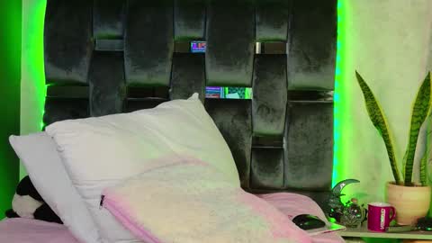 taurito___ online show from October 22, 5:19 am