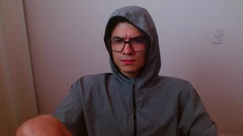 Snapshot of taurus4k chatting on March 2, 3:56 am taurus4k online show from March 2, 3:56 am