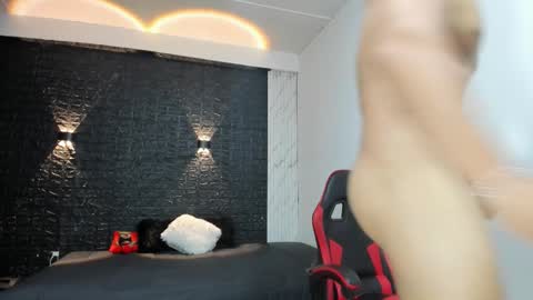  T A U R U S  online show from March 8, 11:14 am