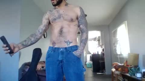 Snapshot of taurusbaeforever chatting on October 21, 3:13 pm taurusbaeforever online show from October 21, 3:13 pm