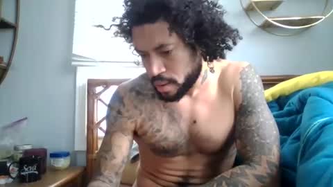 Snapshot of taurusbaeforever chatting on January 11, 5:07 pm taurusbaeforever online show from January 11, 5:07 pm