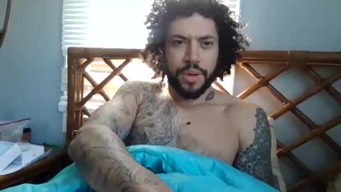 Snapshot of taurusbaeforever chatting on April 7, 3:01 pm taurusbaeforever online show from April 7, 3:01 pm