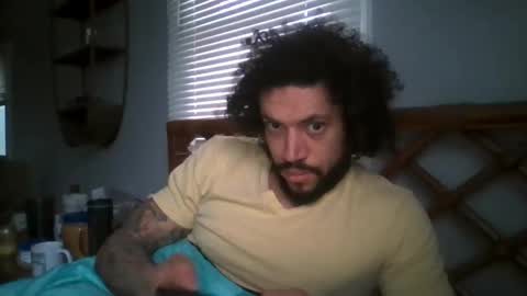 Snapshot of taurusbaeforever chatting on April 12, 11:15 am taurusbaeforever online show from April 12, 11:15 am