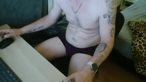 Snapshot of taxiaal39 chatting on May 25, 11:38 am taxiaal39 online show from May 25, 11:38 am