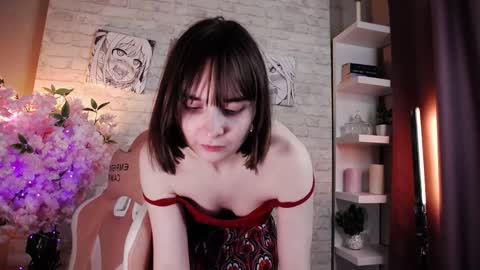 Taya online show from December 5, 6:44 pm