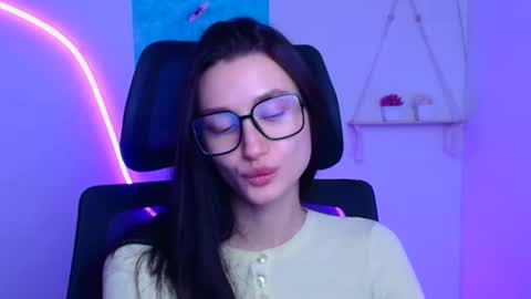 Taya online show from December 21, 6:31 am