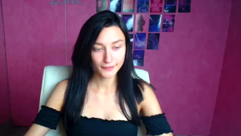Snapshot of tayavibe chatting on August 3, 5:39 am Taya online show from August 3, 5:39 am