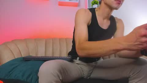 tayler_milers online show from June 20, 4:15 am