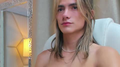 Snapshot of tayler_swift1 chatting on March 2, 3:59 pm tayler_swift1 online show from March 2, 3:59 pm