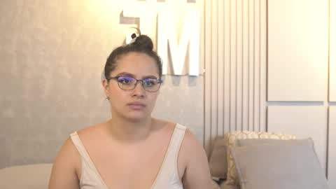 Teylor  Kim online show from September 23, 6:11 pm